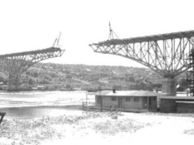 Bridge under construction2.jpg