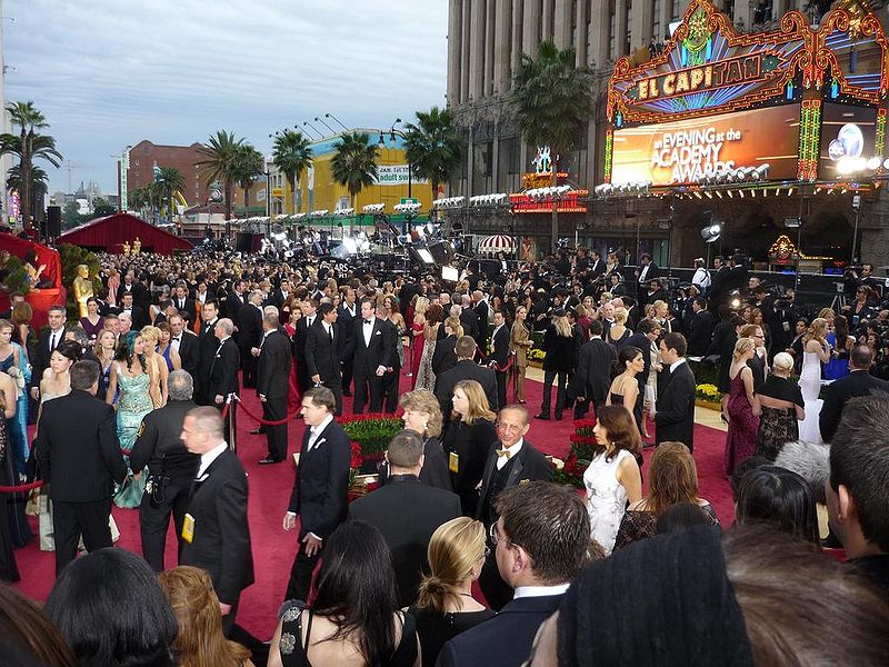 800px-Red_carpet_2009_Academy_Awards.JPG