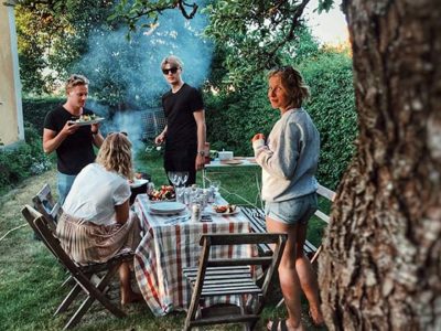 Stranger Dinner | Photo by Johanna Dahlberg on Unsplash