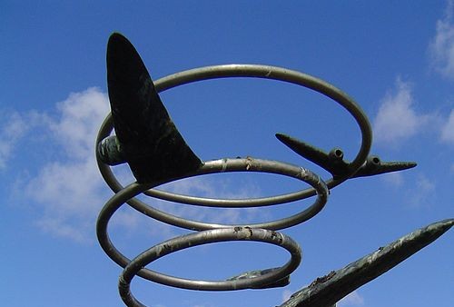 500px-keent_monument_commemoratif_de_lancien_champ_daviation.jpg
