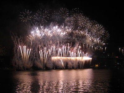 new_years_eve_in_sydney_2007-8.jpg