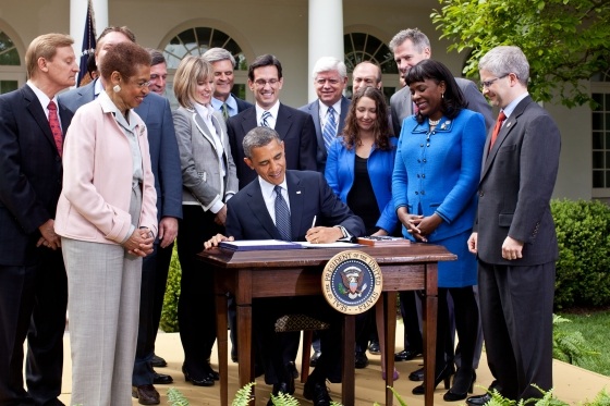 obama_jobs_act.jpeg
