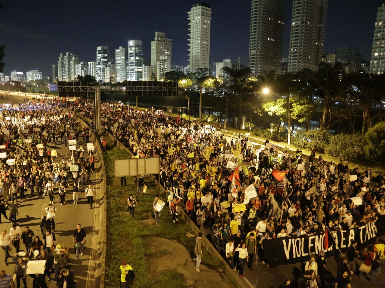Protesters marcing in Sao Paolo