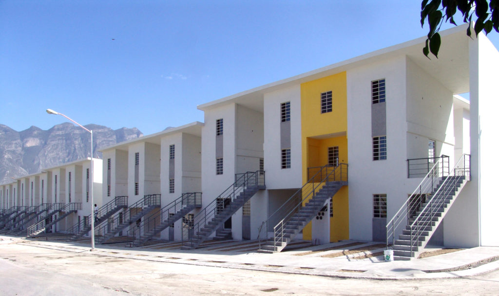 Alejandro-Aravena-Monterrey-Housing-02.jpg