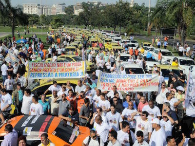 Protesto_contra_o_Uber_no_Rio_02.jpg