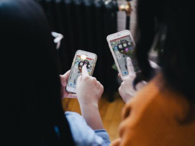 sharing economy smartphone