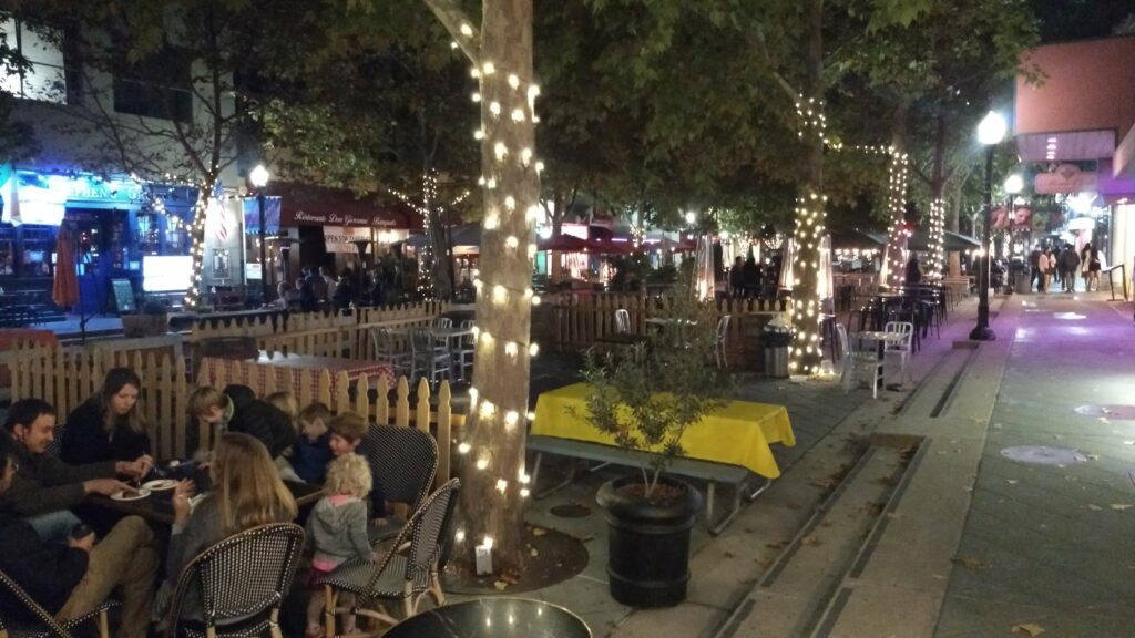 Downtown Mountain View’s Castro Street has become an al fresco dining destination. Downtown is more lively than before COVID-19. I love it. Credit: Neal Gorenflo.