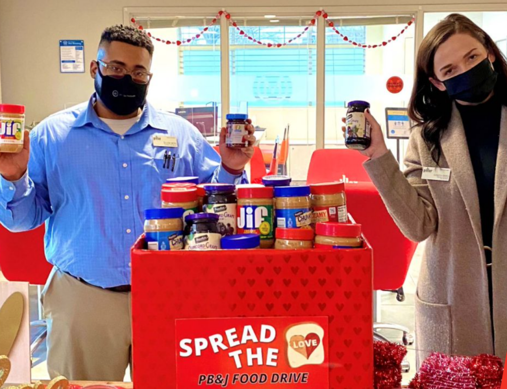 With the #SpreadtheLove campaign, Move for Hunger raises awareness for food insecurity while helping to facilitate food drives & donations.