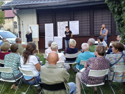 A newly established self-organised assembly gathers in Od Tezno District. The Od Tezno chapter is a larger part of The Initiative for Citywide Assembly (Iniciativa mestni zbor – IMZ), a non-partisan, self-organized municipal assembly organization in Maribor, Slovenia that have now been active for 10 years. Credit: IMZ | citizens assemblies